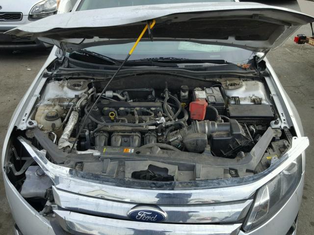 3FAHP0HA7CR108752 - 2012 FORD FUSION SE SILVER photo 7