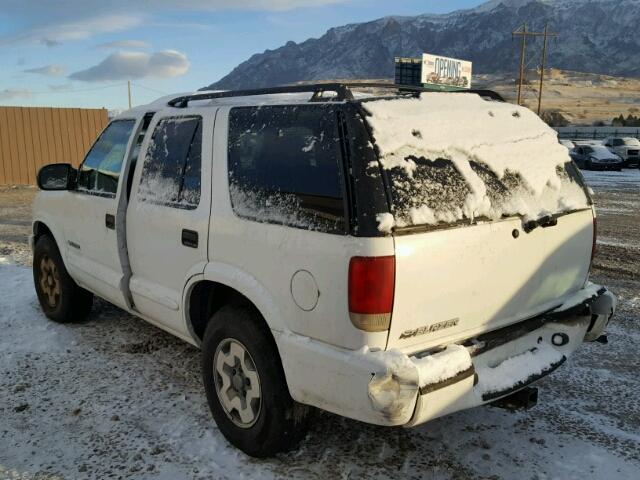 1GNDT13X94K152710 - 2004 CHEVROLET BLAZER WHITE photo 3