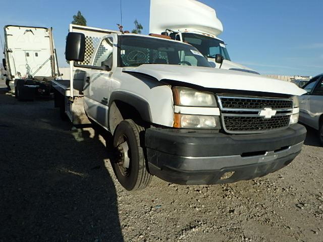 1GBJC34DX7E184620 - 2007 CHEVROLET SILVERADO WHITE photo 1