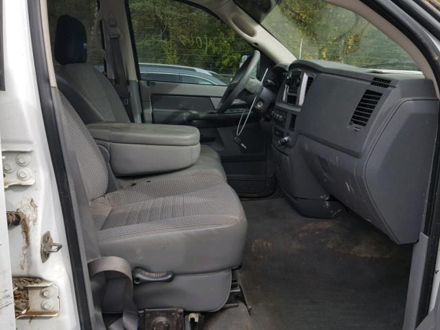 3D7KS28A78G205517 - 2008 DODGE RAM 2500 S WHITE photo 5