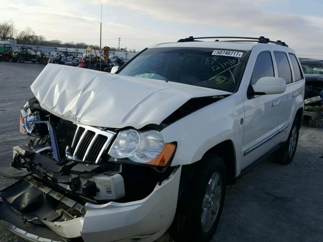 1J8HR58N28C171390 - 2008 JEEP GRAND CHER WHITE photo 2