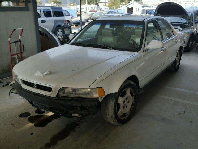 JH4KA7683RC002346 - 1994 ACURA LEGEND GS WHITE photo 2