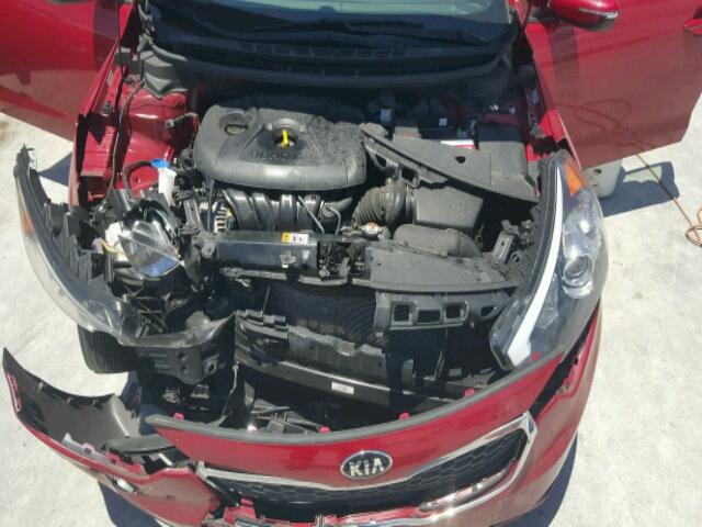 KNAFX4A68F5322796 - 2015 KIA FORTE LX RED photo 7