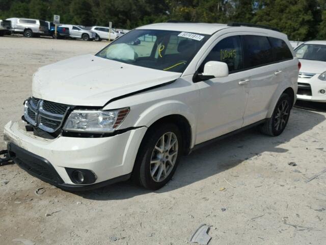 3D4PH1FG0BT561101 - 2011 DODGE JOURNEY MA WHITE photo 2