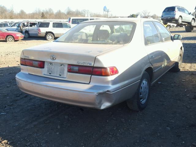 JT2BG22K2W0151082 - 1998 TOYOTA CAMRY CE GOLD photo 4