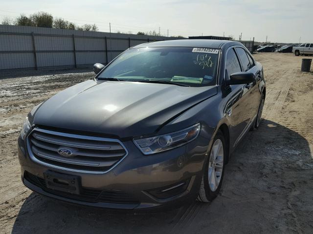 1FAHP2E8XHG103542 - 2017 FORD TAURUS SEL GRAY photo 2