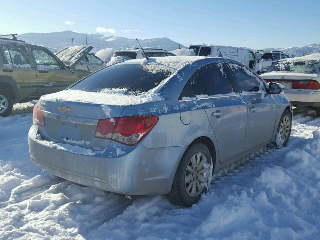 1G1PC5SHXB7189586 - 2011 CHEVROLET CRUZE LS TURQUOISE photo 4