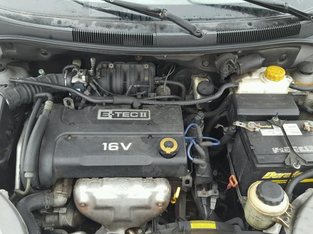 KL1TD56606B680402 - 2006 CHEVROLET AVEO BASE GRAY photo 7