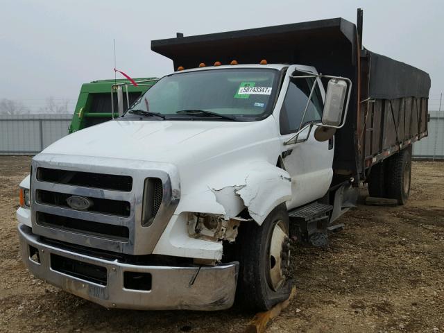 3FRNF65F07V515069 - 2007 FORD F650 SUPER WHITE photo 2