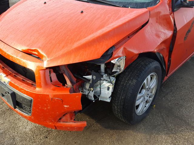 1G1JB5SH6C4100236 - 2012 CHEVROLET SONIC LS RED photo 9