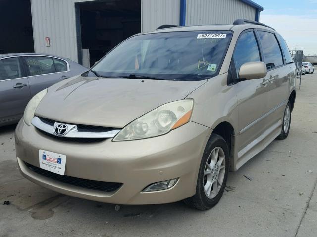 5TDZA22C46S522451 - 2006 TOYOTA SIENNA XLE GOLD photo 2