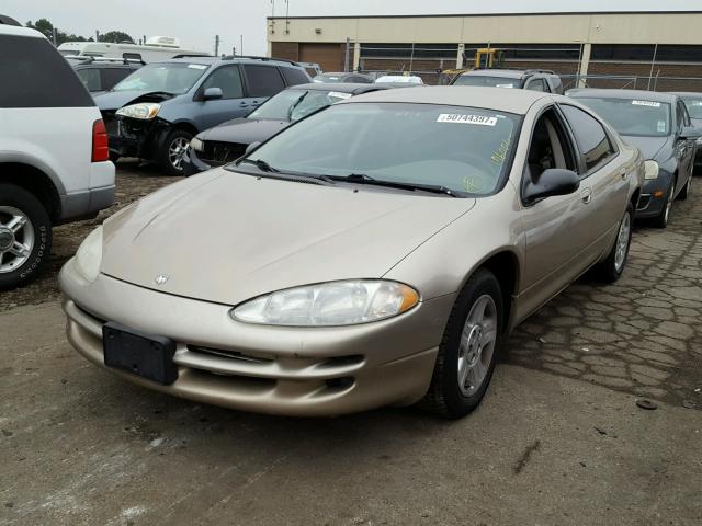 2B3HD46RX3H560193 - 2003 DODGE INTREPID S BEIGE photo 2