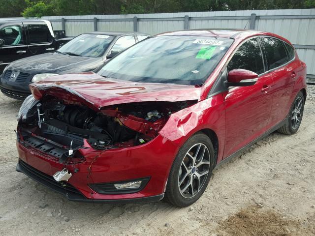 1FADP3M22HL302089 - 2017 FORD FOCUS SEL RED photo 2