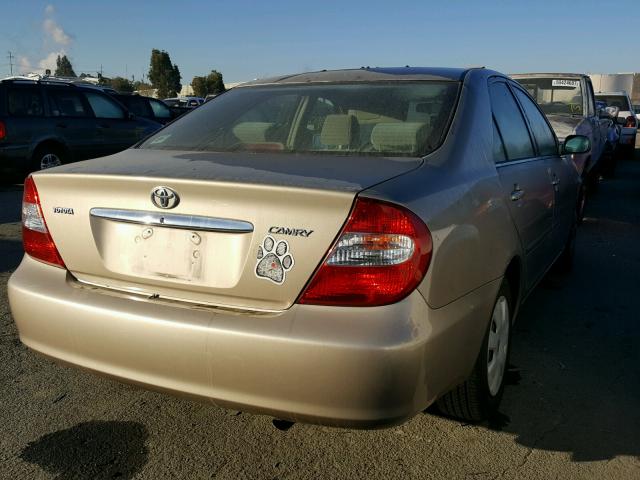 JTDBE30K220121547 - 2002 TOYOTA CAMRY LE GOLD photo 4