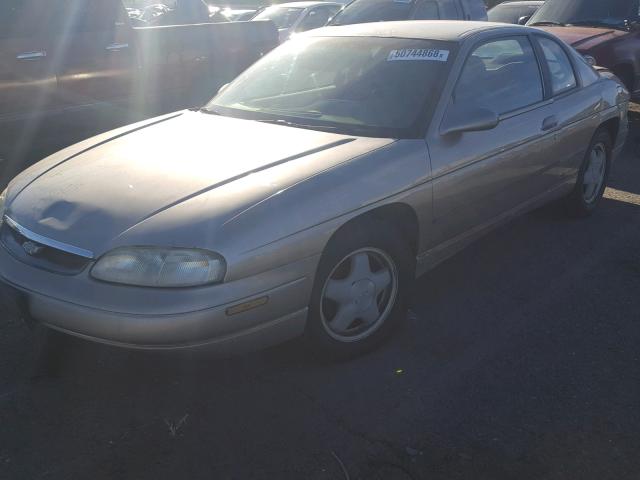 2G1WW12M6W9157070 - 1998 CHEVROLET MONTE CARL ყავისფერი ფოტო 2