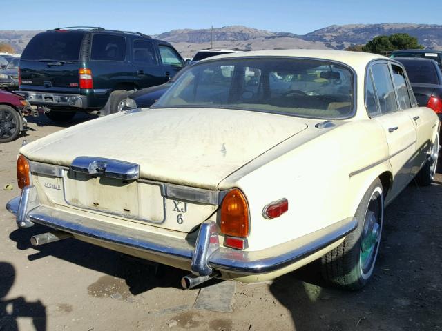 UD1L75249 - 1973 JAGUAR XJ6 YELLOW photo 4