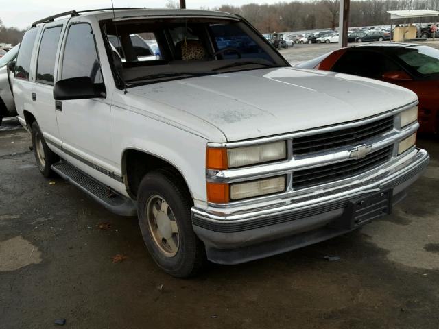 1GNEC13R6WJ353057 - 1998 CHEVROLET TAHOE C150 WHITE photo 1