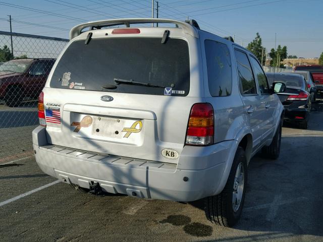 1FMYU04145KA69341 - 2005 FORD ESCAPE LIM SILVER photo 4