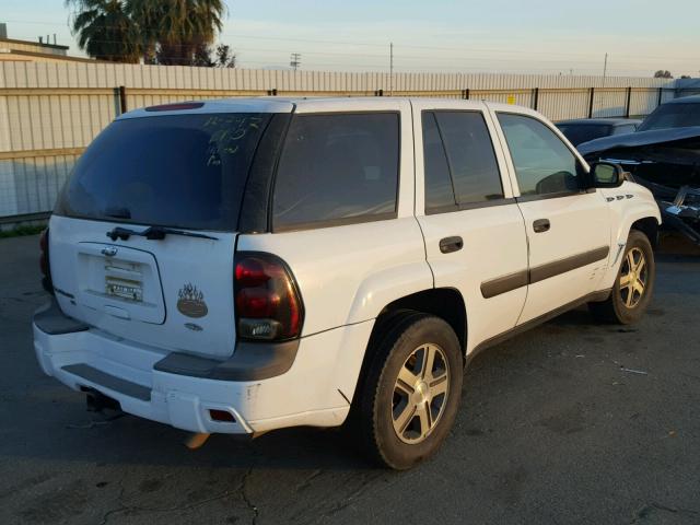 1GNDS13S452135175 - 2005 CHEVROLET TRAILBLAZE WHITE photo 4