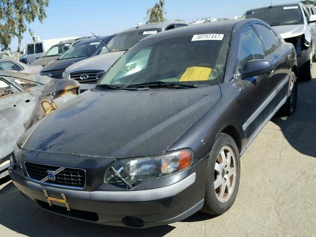 YV1RH58D922129215 - 2002 VOLVO S60 2.5T GRAY photo 2