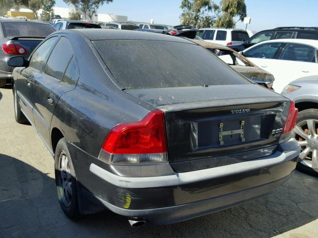 YV1RH58D922129215 - 2002 VOLVO S60 2.5T GRAY photo 3