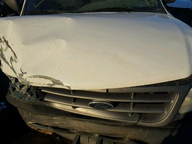 2FTPF17Z61CA83225 - 2001 FORD F150 WHITE photo 7