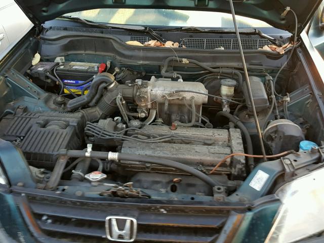 JHLRD1840VC055243 - 1997 HONDA CR-V LX GREEN photo 7