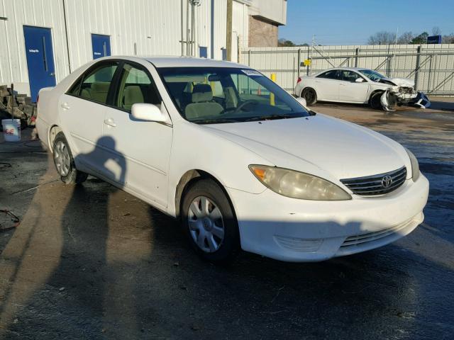 4T1BE32K16U658448 - 2006 TOYOTA CAMRY LE WHITE photo 1