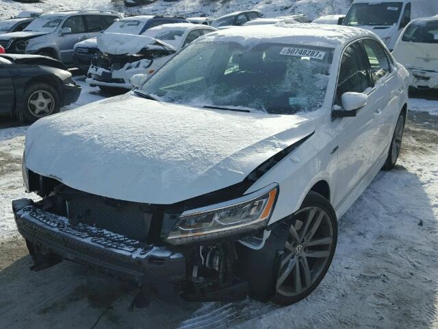 1VWDT7A35HC081868 - 2017 VOLKSWAGEN PASSAT R-L WHITE photo 2