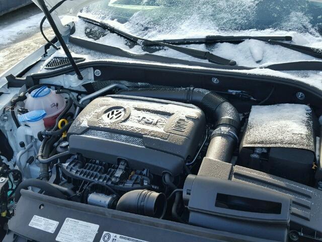 1VWDT7A35HC081868 - 2017 VOLKSWAGEN PASSAT R-L WHITE photo 7