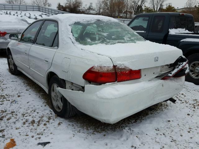 1HGCG1656XA061487 - 1999 HONDA ACCORD EX WHITE photo 3