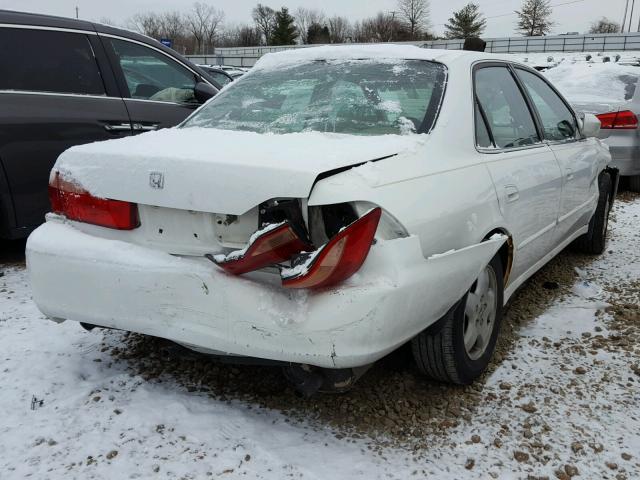 1HGCG1656XA061487 - 1999 HONDA ACCORD EX WHITE photo 4