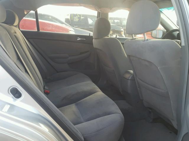 1HGCM56396A070570 - 2006 HONDA ACCORD SE SILVER photo 6