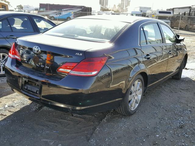 4T1BK36BX7U185136 - 2007 TOYOTA AVALON XL BLACK photo 4