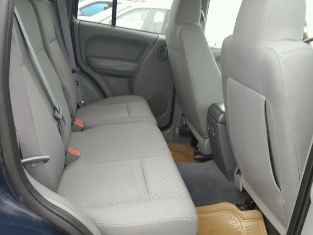 1J4GL38K85W578682 - 2005 JEEP LIBERTY RE BLUE photo 6