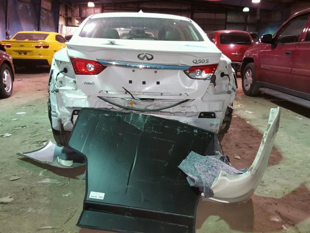 JN1CV7AR3HM680049 - 2017 INFINITI Q50 BASE Білий фото 9