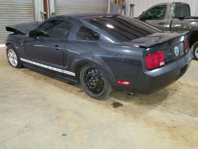 1ZVFT80N975213180 - 2007 FORD MUSTANG GRAY photo 3