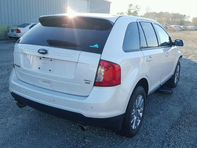 2FMDK4JC5DBC32329 - 2013 FORD EDGE SEL WHITE photo 4