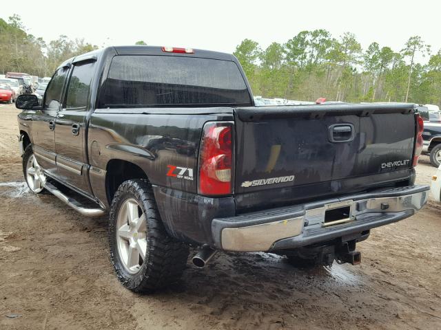 2GCEK13T541325846 - 2004 CHEVROLET SILVERADO BLACK photo 3