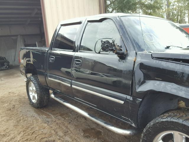 2GCEK13T541325846 - 2004 CHEVROLET SILVERADO BLACK photo 9