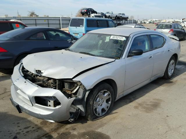 2B3KA43R78H107689 - 2008 DODGE CHARGER SILVER photo 2