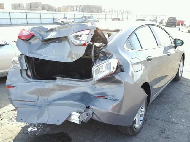 1G1BE5SM6H7251074 - 2017 CHEVROLET CRUZE LT GRAY photo 4