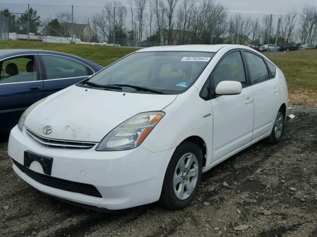 JTDKB20UX77548221 - 2007 TOYOTA PRIUS SILVER photo 2