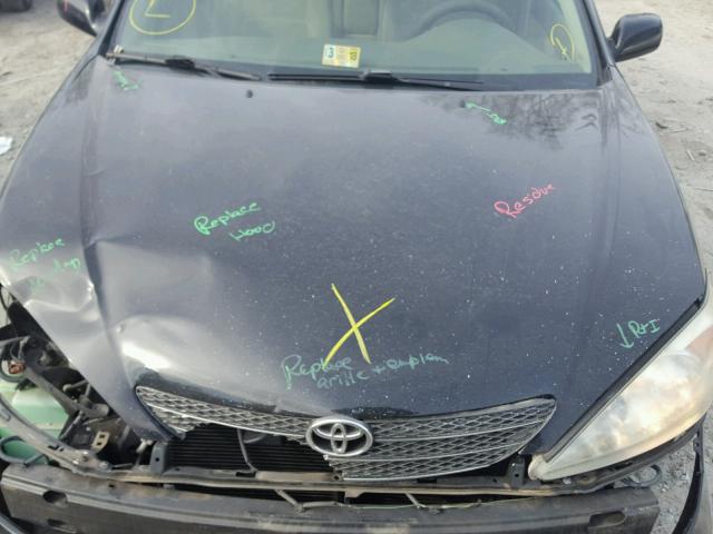 4T1BE30KX2U037593 - 2002 TOYOTA CAMRY LE BLACK photo 7