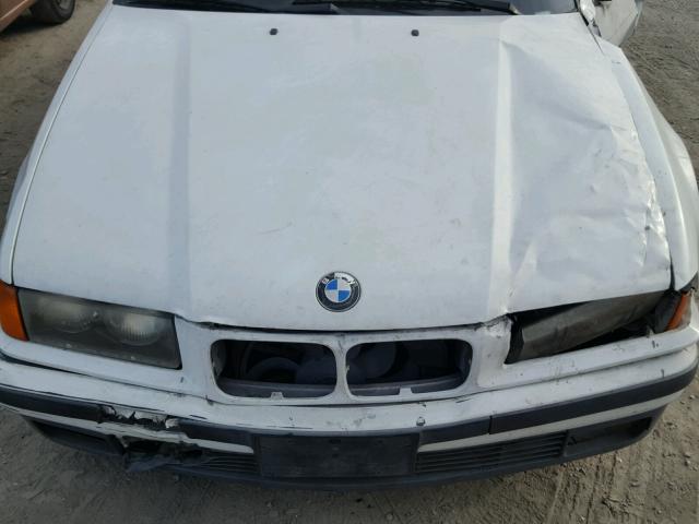 WBACB4320RFM01079 - 1994 BMW 325 I AUTO WHITE photo 7