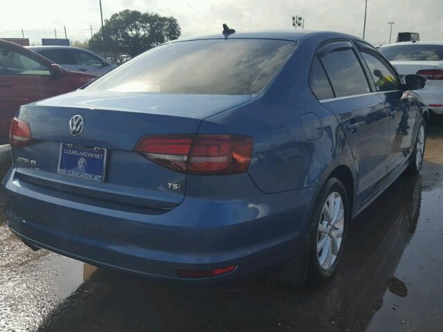 3VWDB7AJ3HM342253 - 2017 VOLKSWAGEN JETTA SE BLUE photo 4