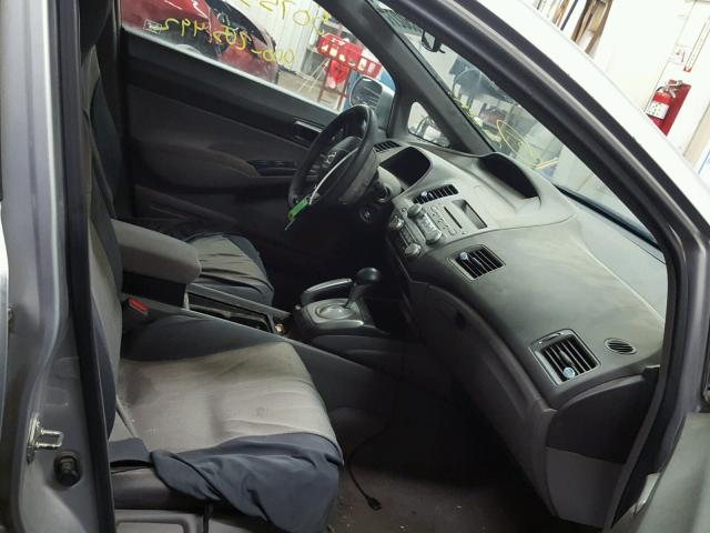 1HGFA16536L067782 - 2006 HONDA CIVIC LX SILVER photo 5