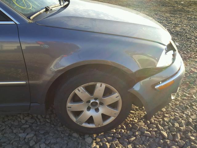 WVWDD63B25E143953 - 2005 VOLKSWAGEN PASSAT GLS GRAY photo 9