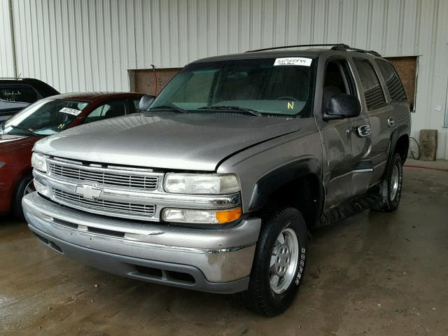 1GNEC13Z92R327211 - 2002 CHEVROLET TAHOE C150 TAN photo 2