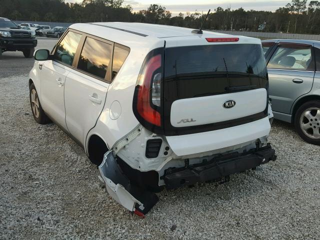 KNDJN2A20G7383635 - 2016 KIA SOUL WHITE photo 3